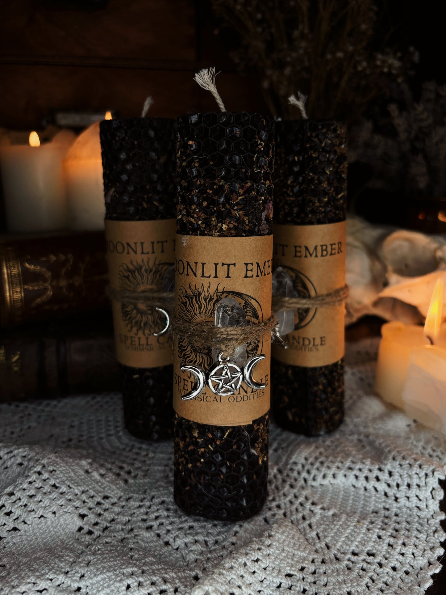 🕯 “Moonlit Ember” – Nocturnal Bloom Candle