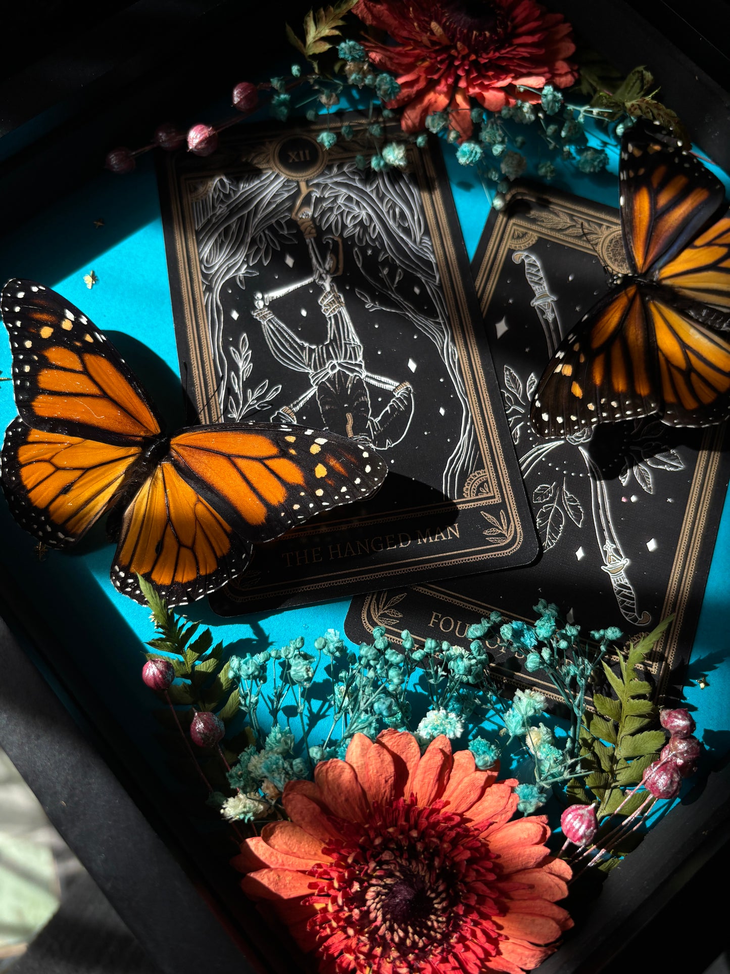 Tarot Magic – Danaus plexippus – Vertical Frame (20x20cm)