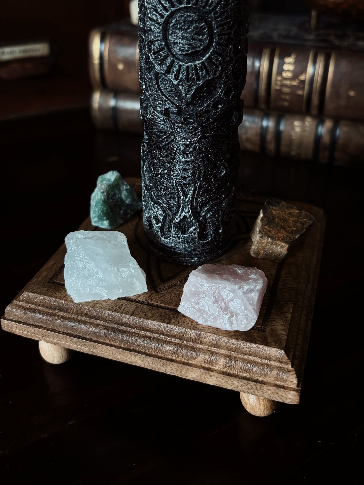 Mini altar table Triquetra (11x11cm)