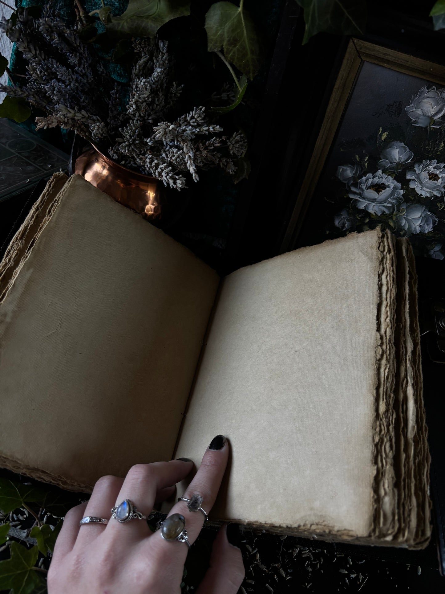 Book of Shadows -21x15 cm (Leather)