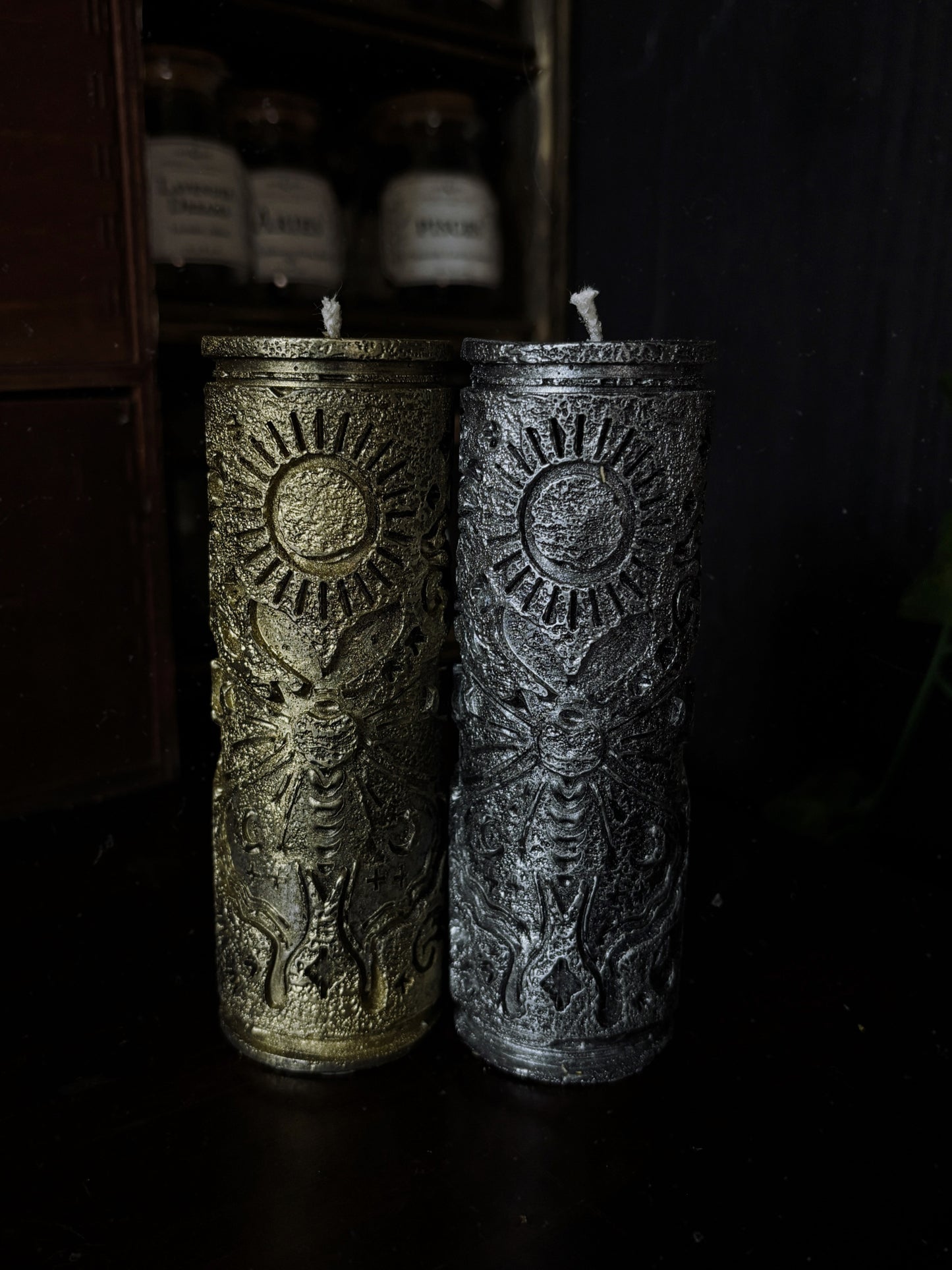 Lunar Moth Candle (12x4cm)