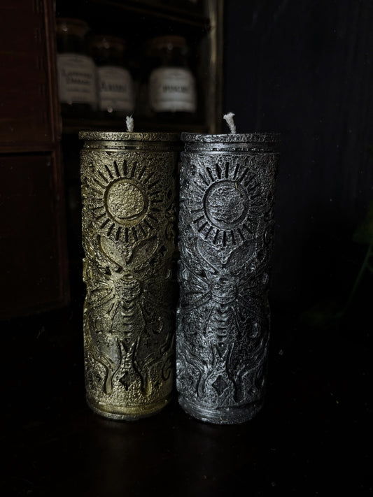 Lunar Moth Candle (12x4cm)