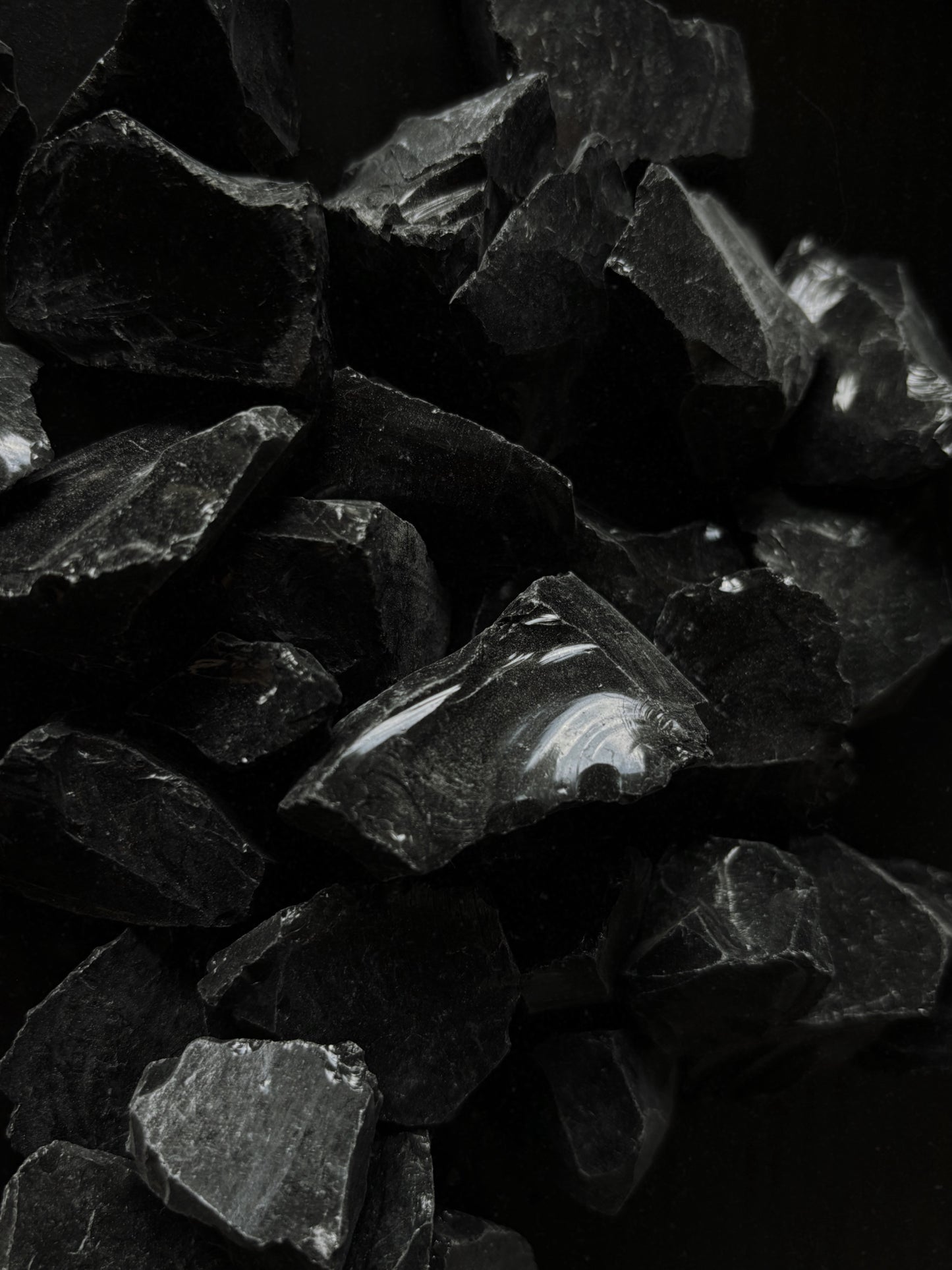 Black Agate Raw Crystals