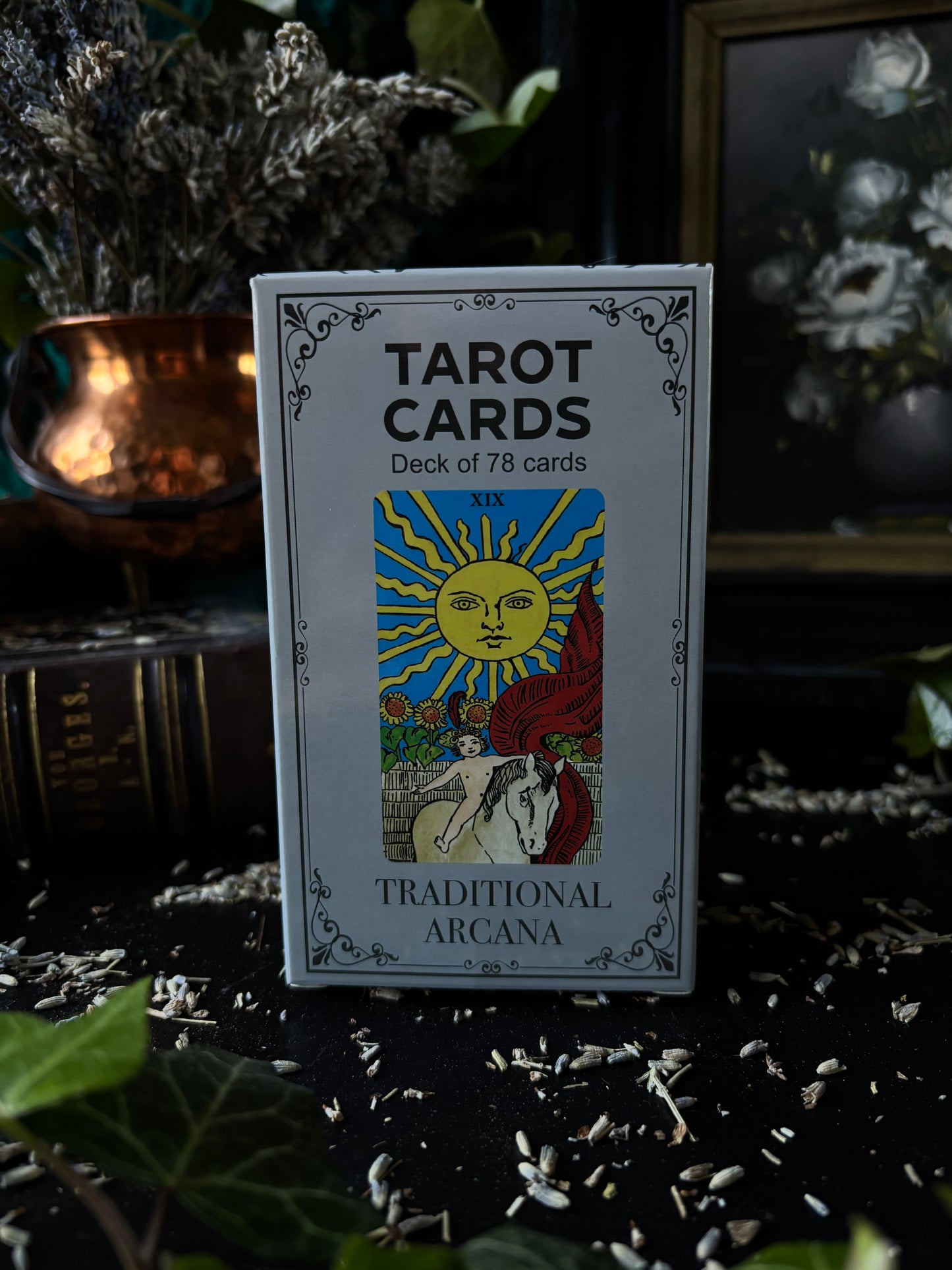 Tarot Cards with Guide Book - Tradional