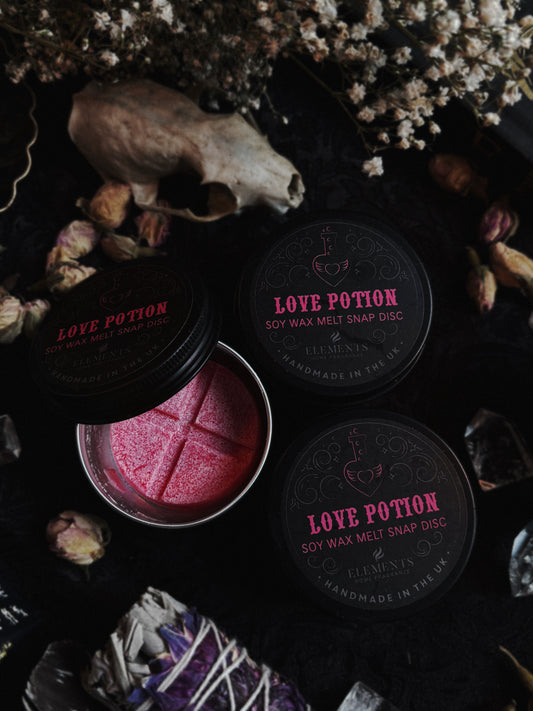 Love Potion Soy Wax | Peaches + Apricot+ Strawberry + Cassis