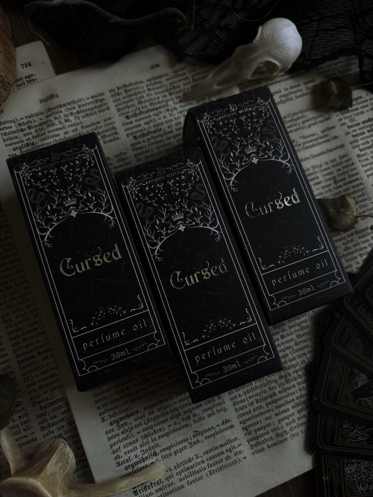 Cursed - Witch Perfume Oil / 30ml (Pepper, Cinnamon, Clove)