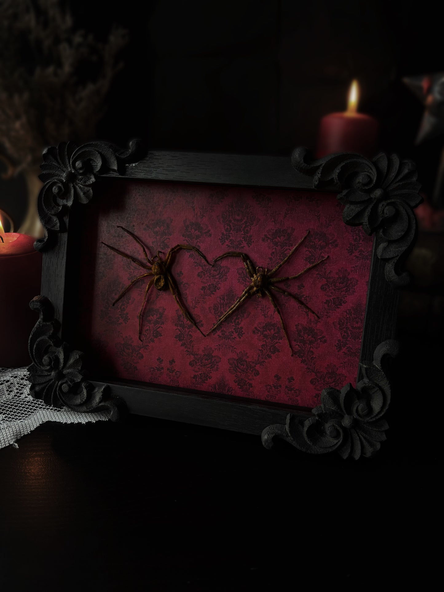 🕷️ Spider Heart Frame (18 × 13 cm)
